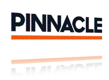 Logotipo Pinnacle espejado